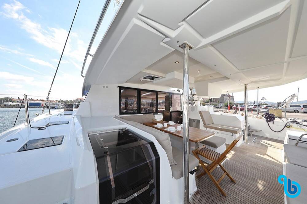 Fountaine Pajot Saona 47 (Quintet), FEE