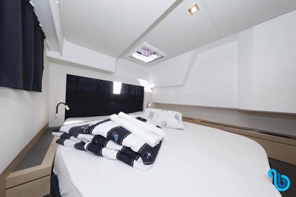 Fountaine Pajot Saona 47 (Quintet), FEE