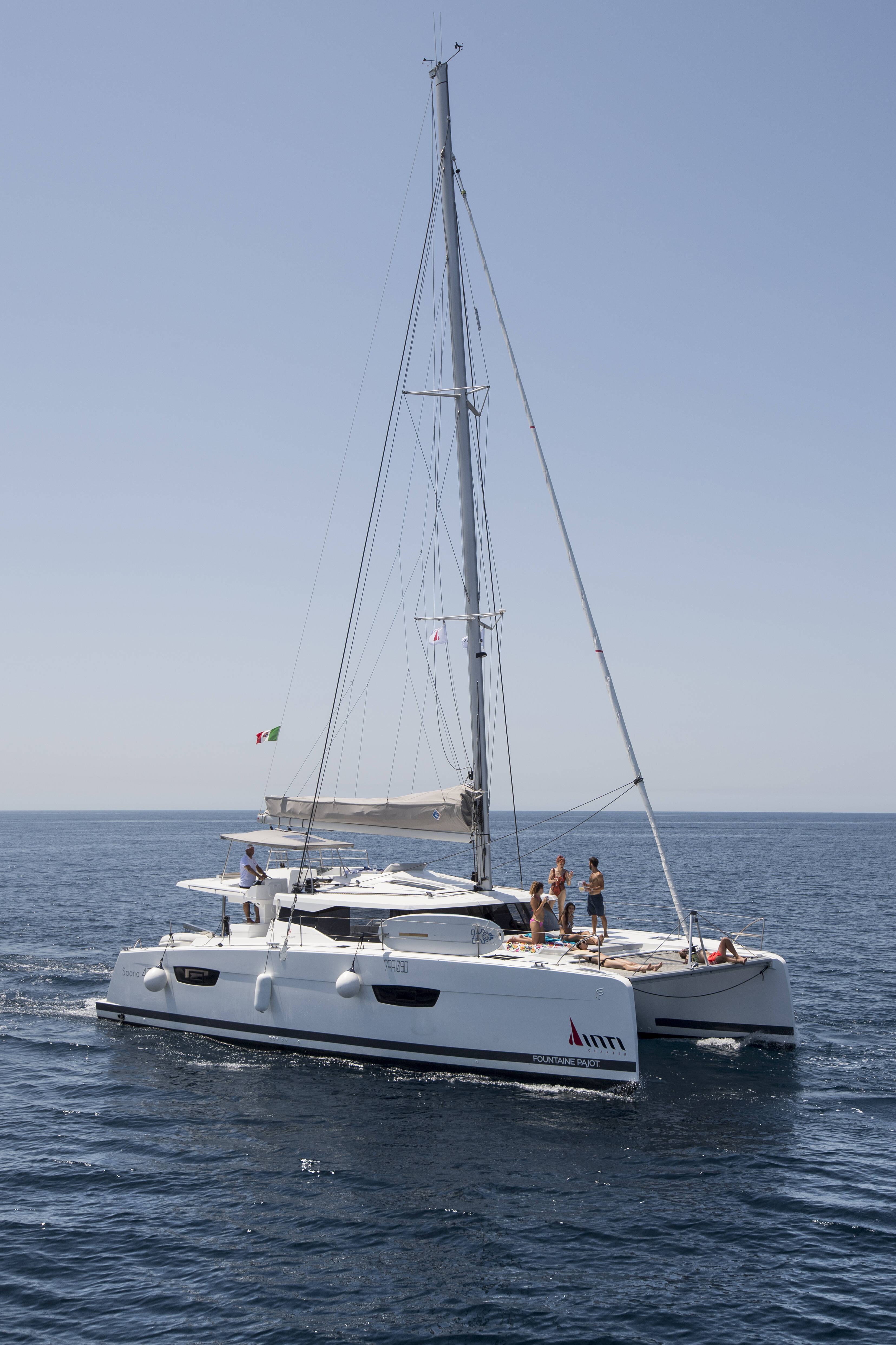 Fountaine Pajot Saona 47, Saona (Ac in all cabins+Wm+Gen+Bbq)