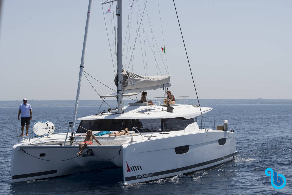 Fountaine Pajot Saona 47, Saona (Ac in all cabins+Wm+Gen+Bbq)