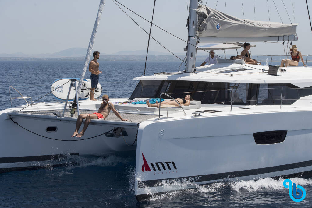 Fountaine Pajot Saona 47, Saona (Ac in all cabins+Wm+Gen+Bbq)