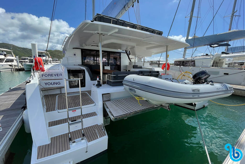 Fountaine Pajot - Tanna 47, Forever Young