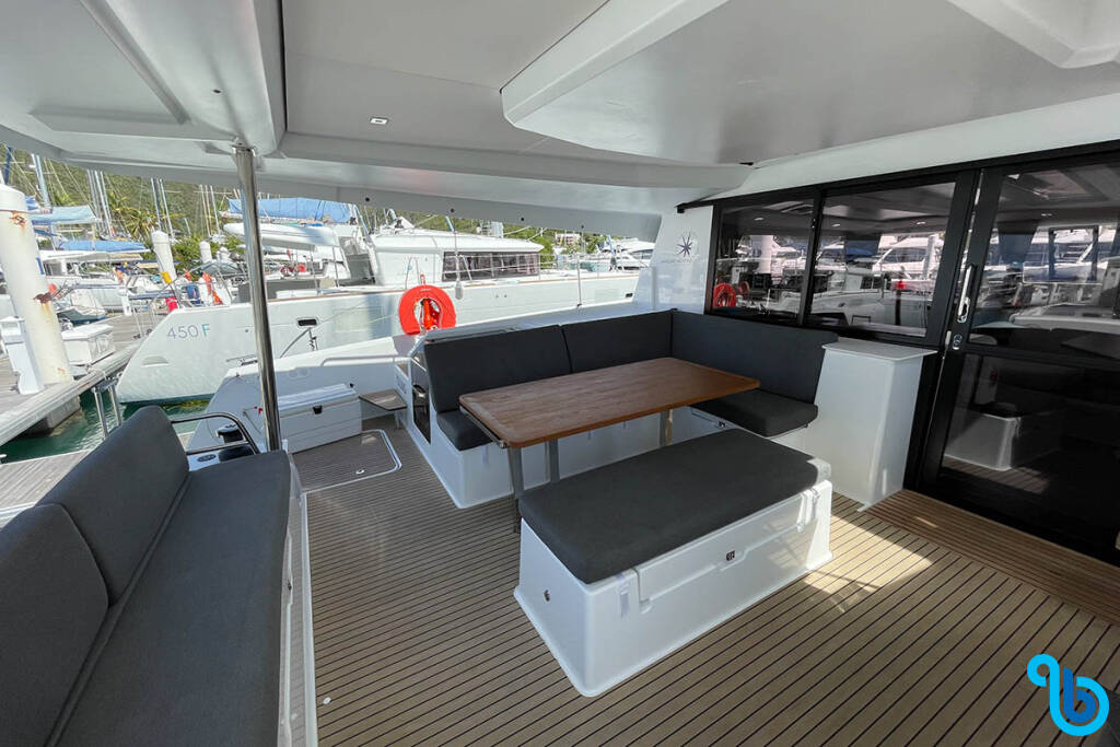 Fountaine Pajot - Tanna 47, Forever Young