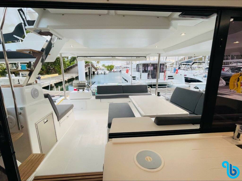 Fountaine Pajot Tanna 47, Stargazer