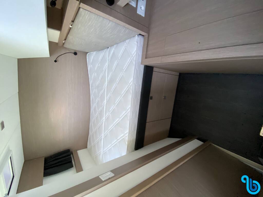 Fountaine Pajot Tanna 47, Analau