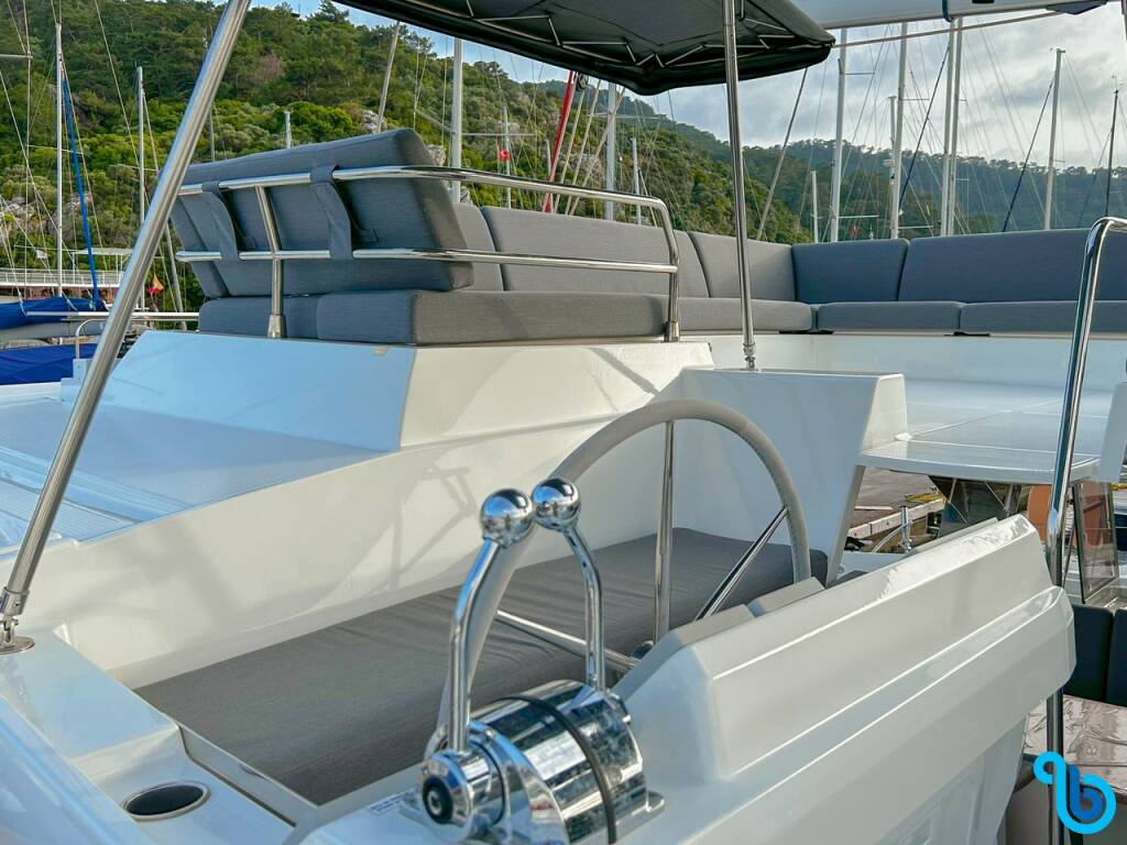 Fountaine Pajot Tanna 47, Smart Way