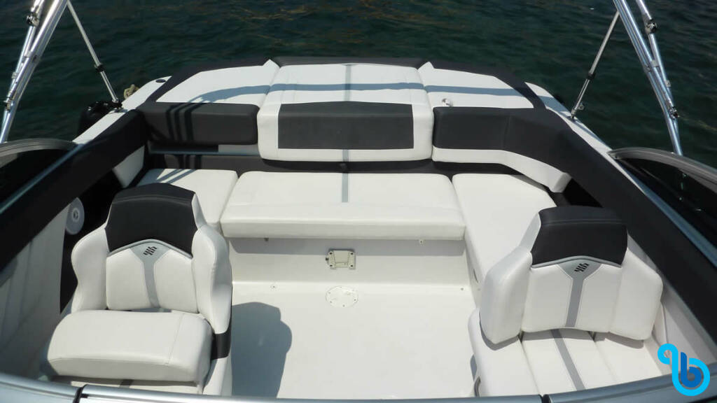 Four Winns H210, Black Pearl