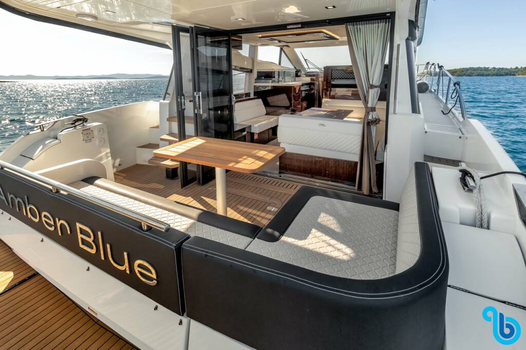 Galeon 420, Amber Blue