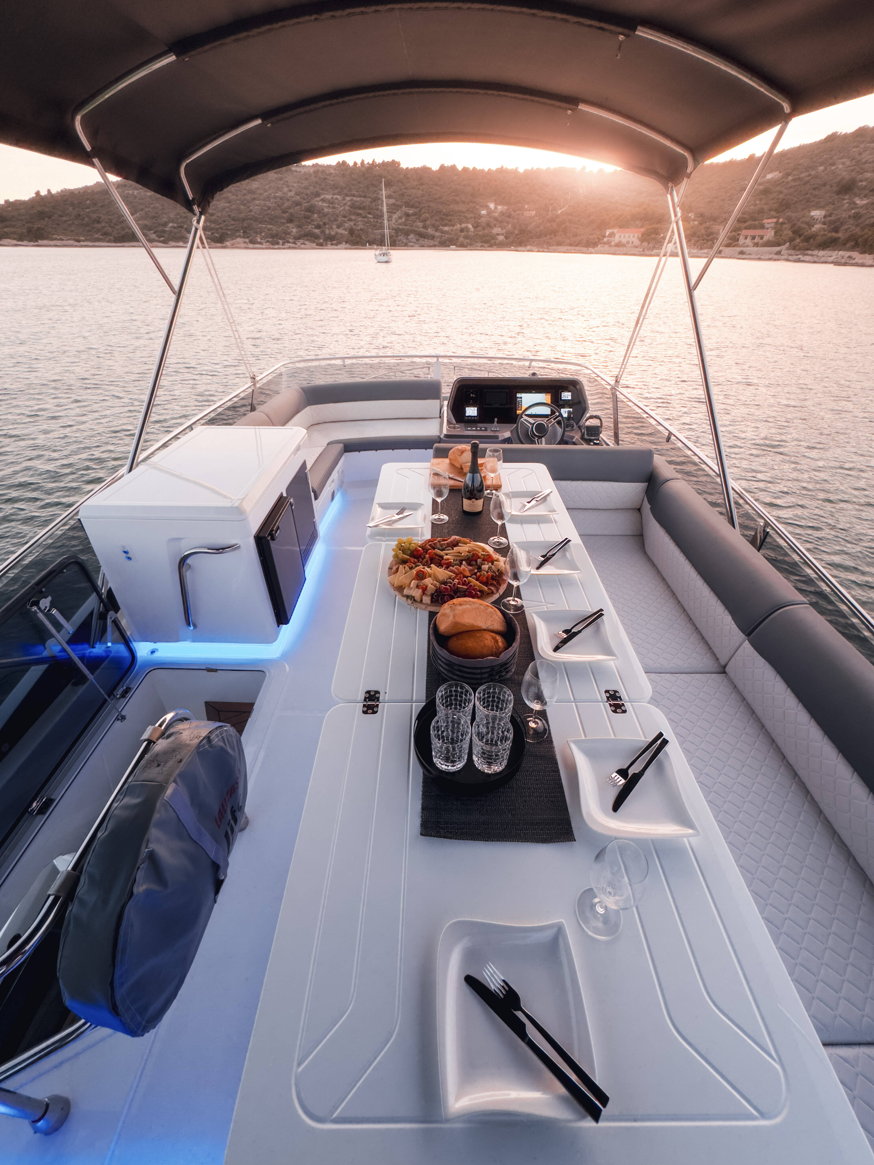 Galeon 440 Fly, FGstar Mini