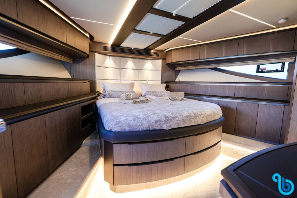 Galeon 640 Fly, FGstar