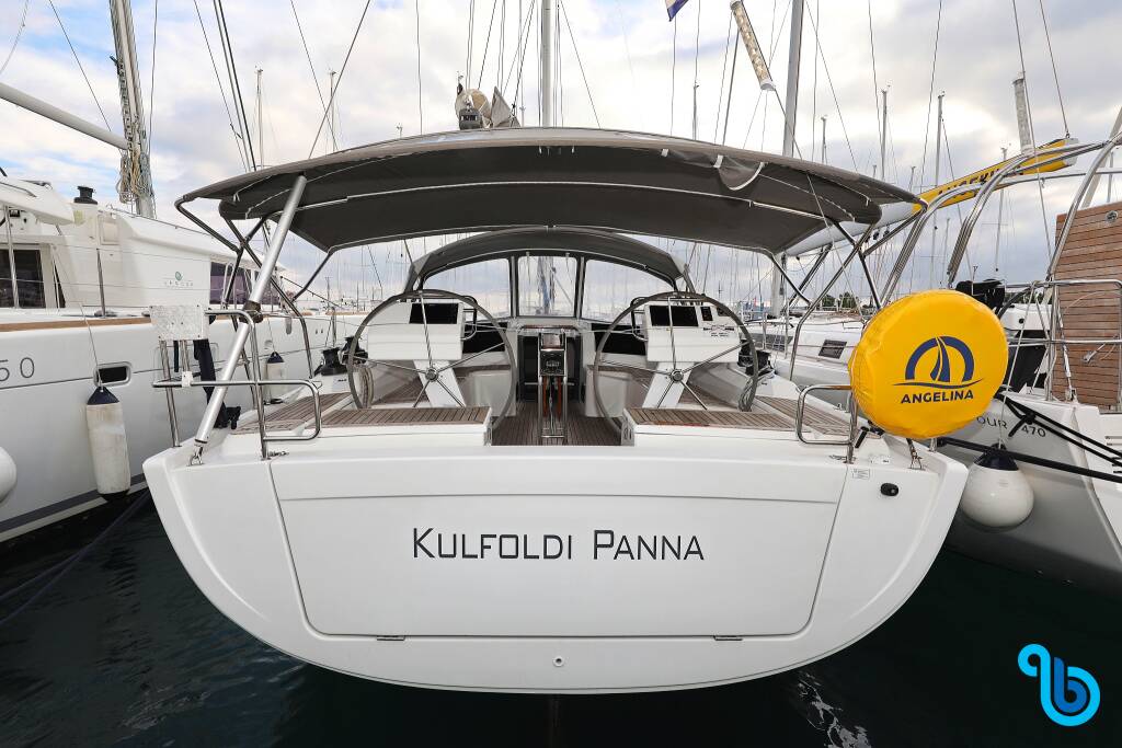 Hanse 455, 