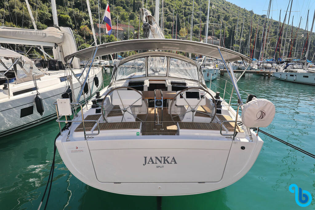 Hanse 458, 