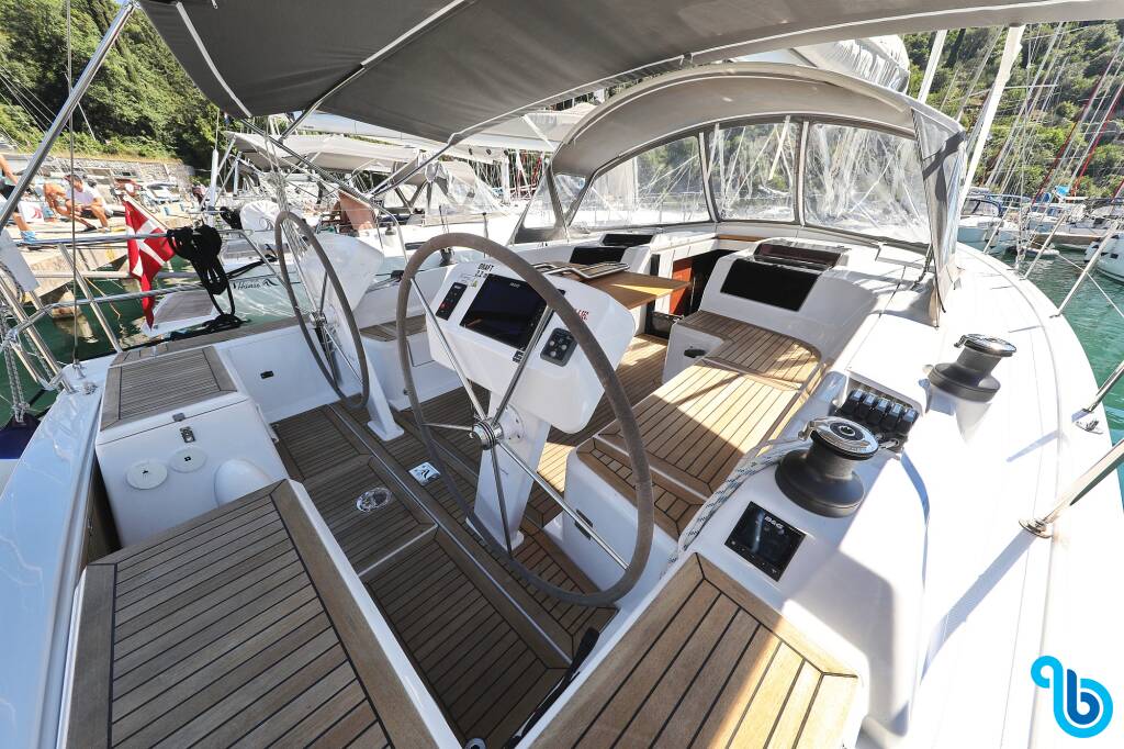 Hanse 458, 