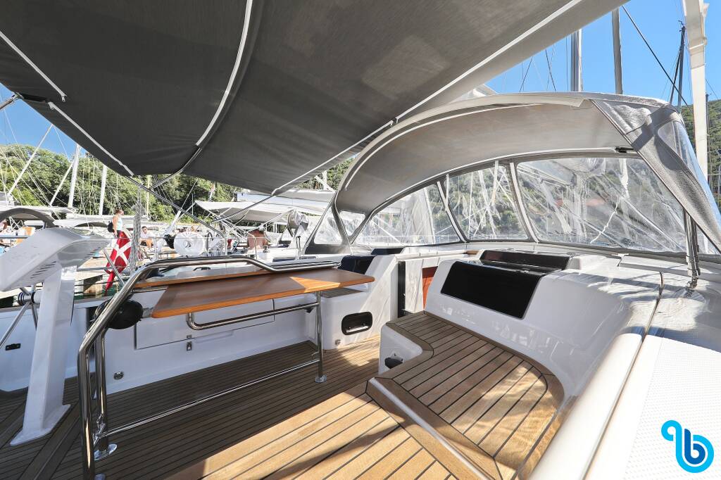 Hanse 458, 