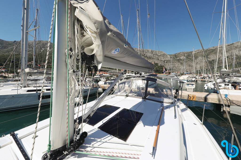 Hanse 458, 