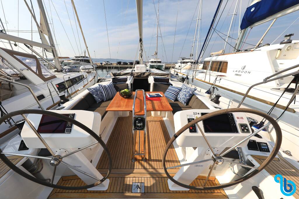 Hanse 458, Amarena