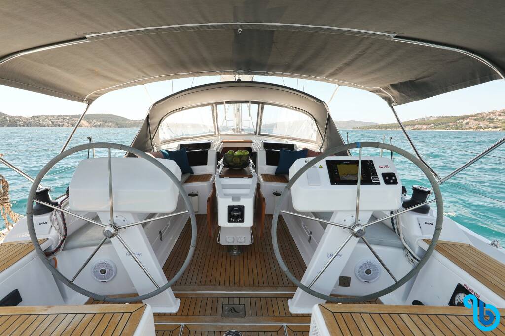 Hanse 458, One life