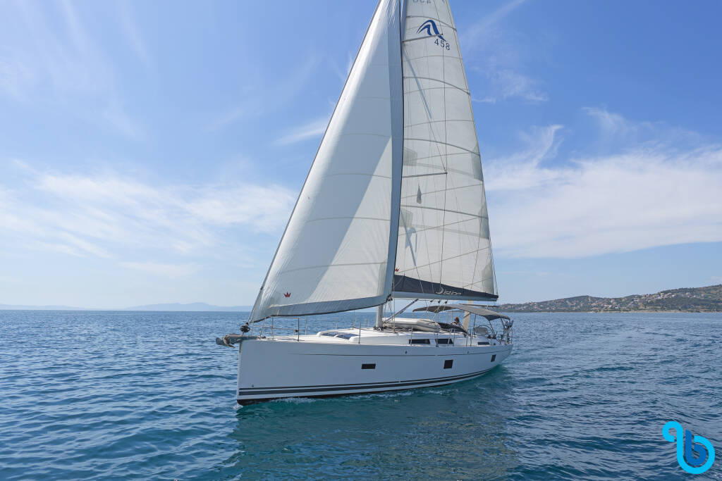 Hanse 458, Triton