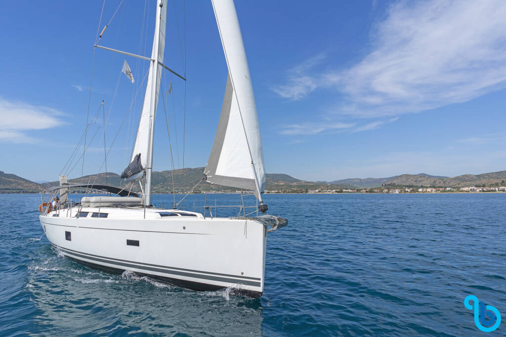 Hanse 458, Triton