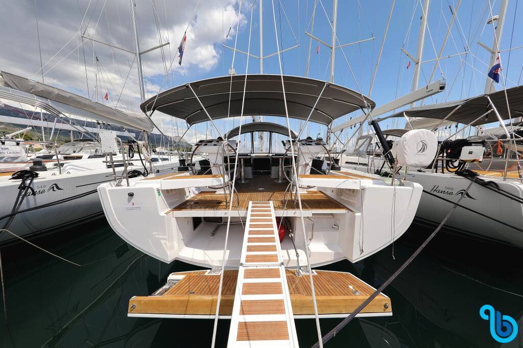 Hanse 548, 