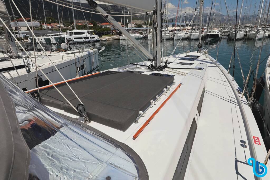 Hanse 548, 