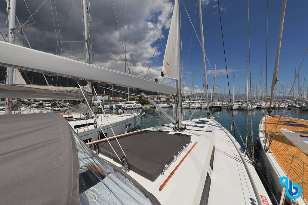 Hanse 548, 