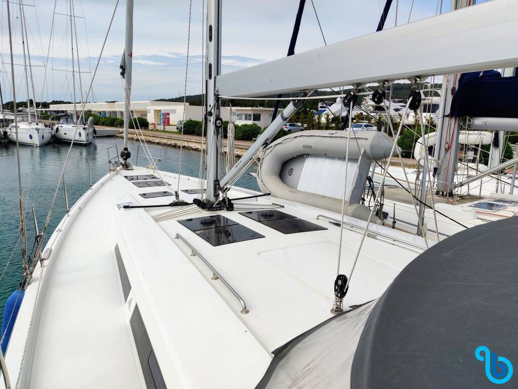 Hanse 548, 