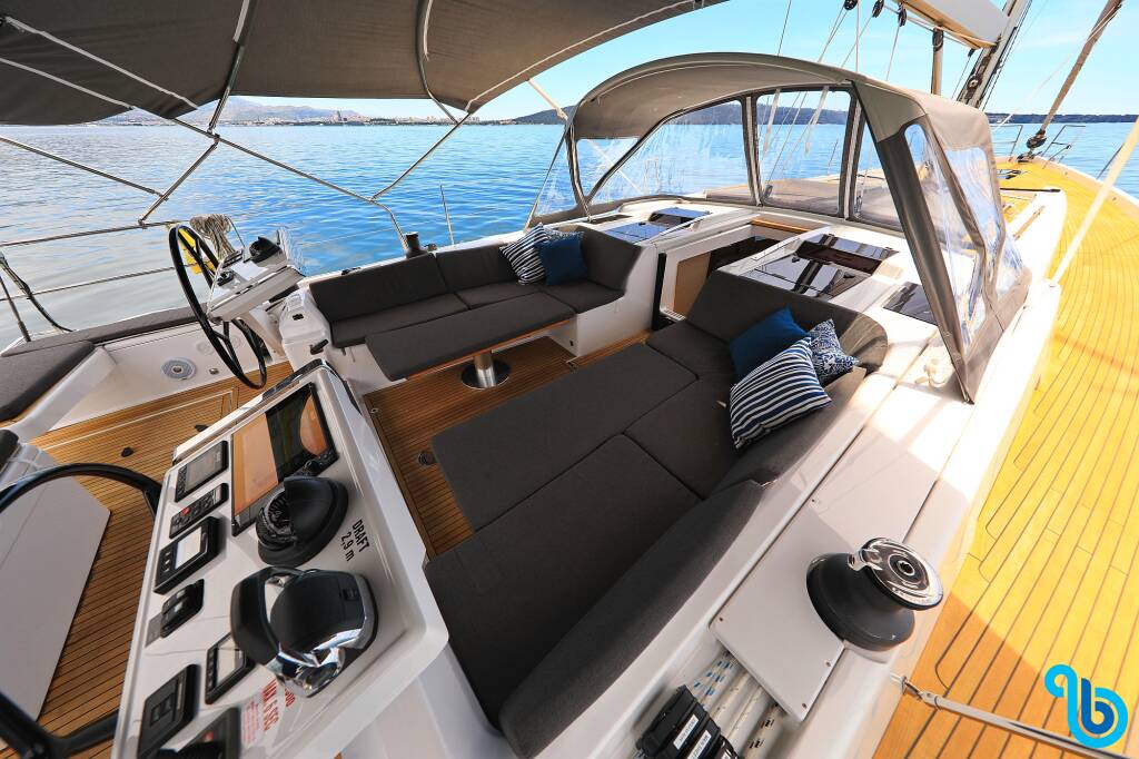 Hanse 588, 