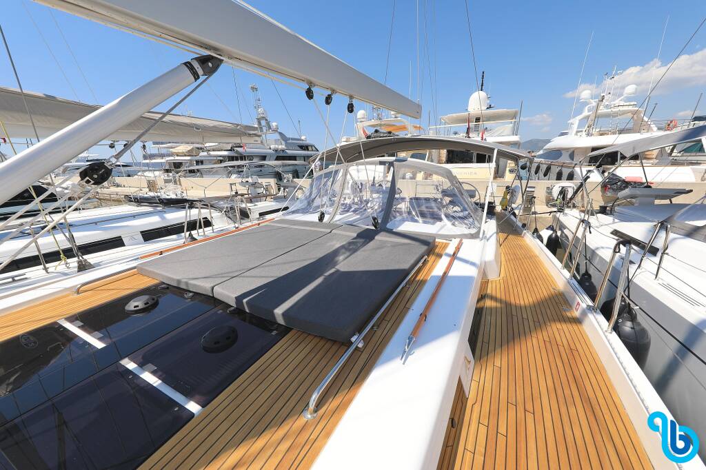 Hanse 588, 