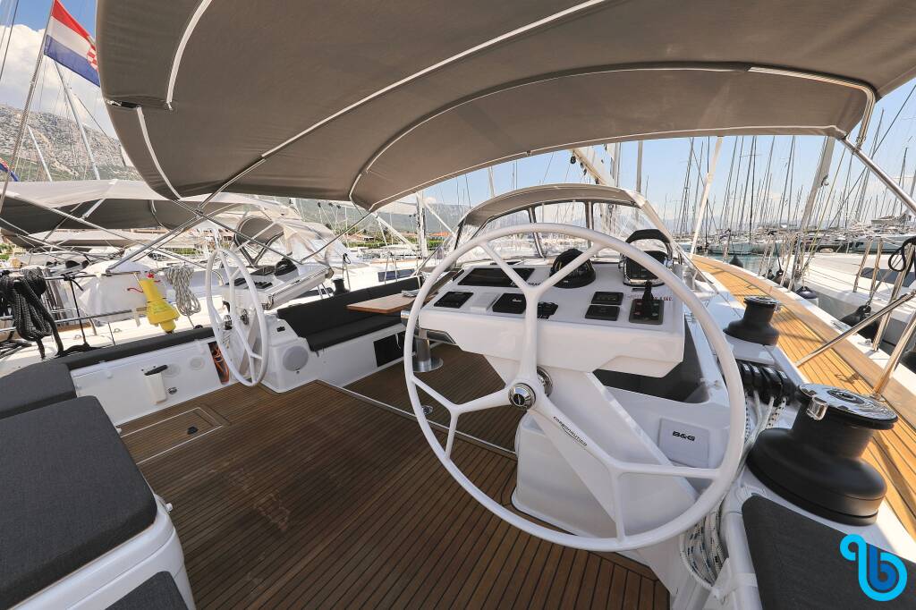 Hanse 588, 