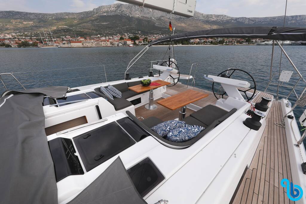 Hanse 588, 