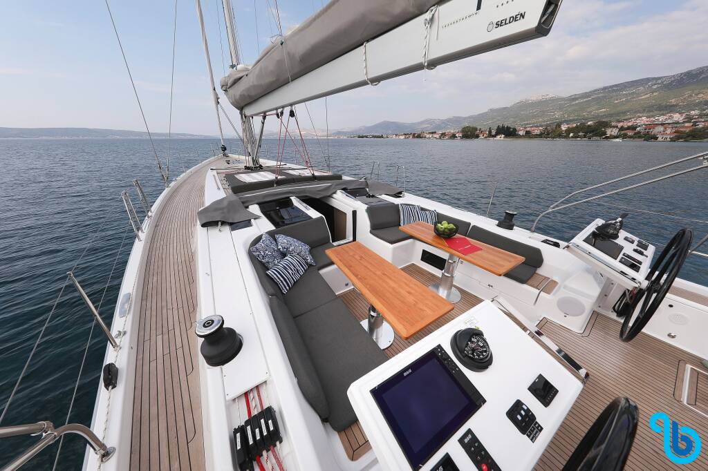 Hanse 588, 