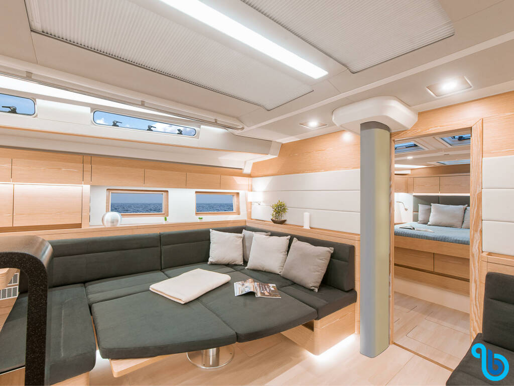 Hanse 588, 