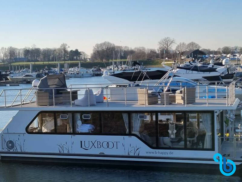 Houseboat , Laflora