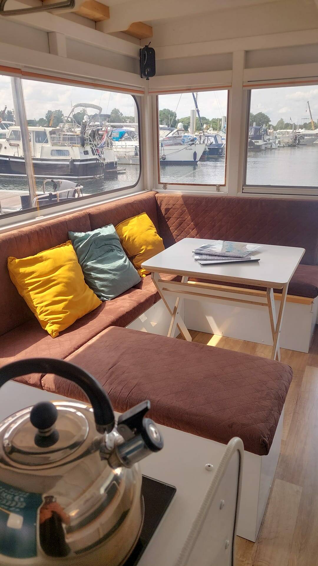 Houseboat , Amsterdam