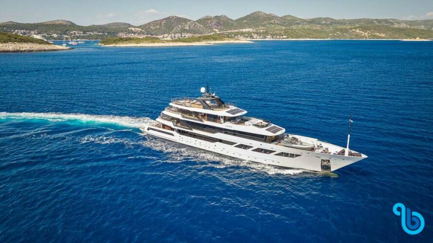 Argo Yate de lujo a motor