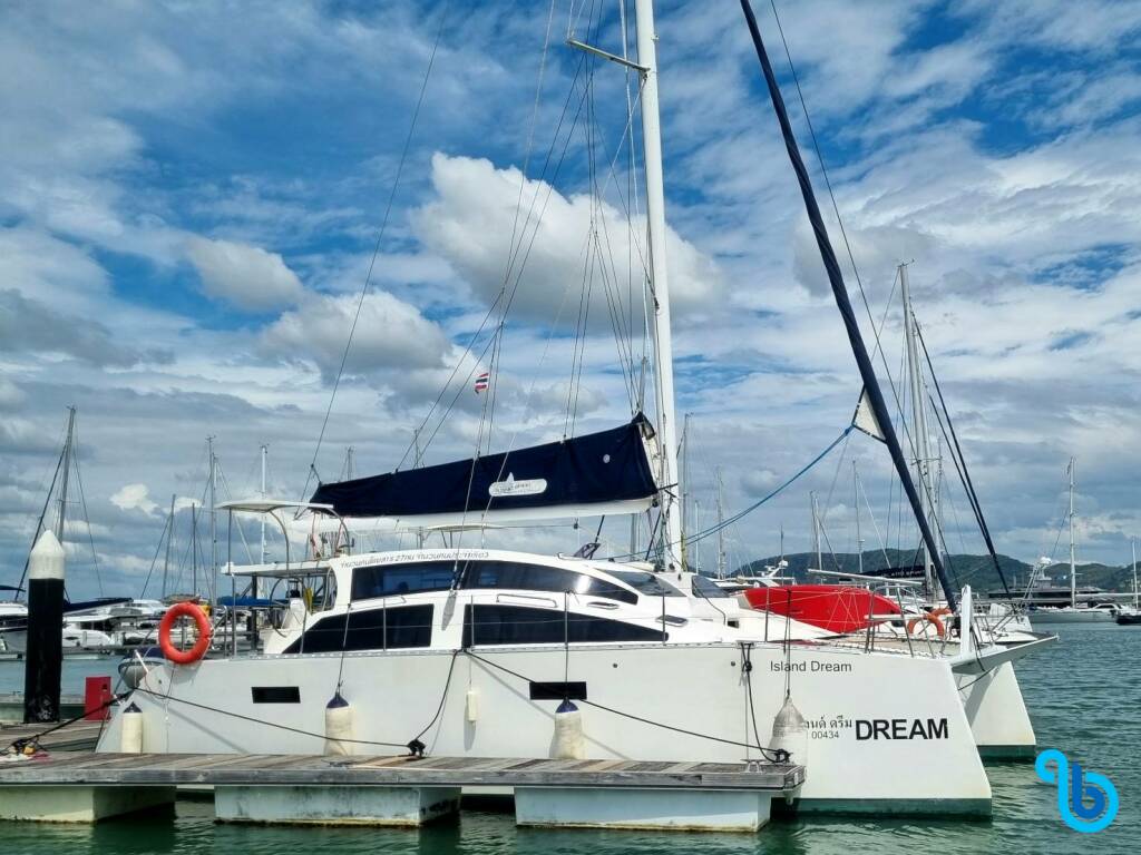 Island Spirit 38, Island Dream