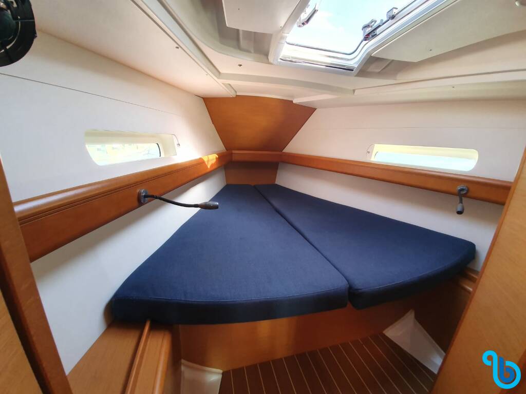 Jeanneau Sun Odyssey 409, T-Punch