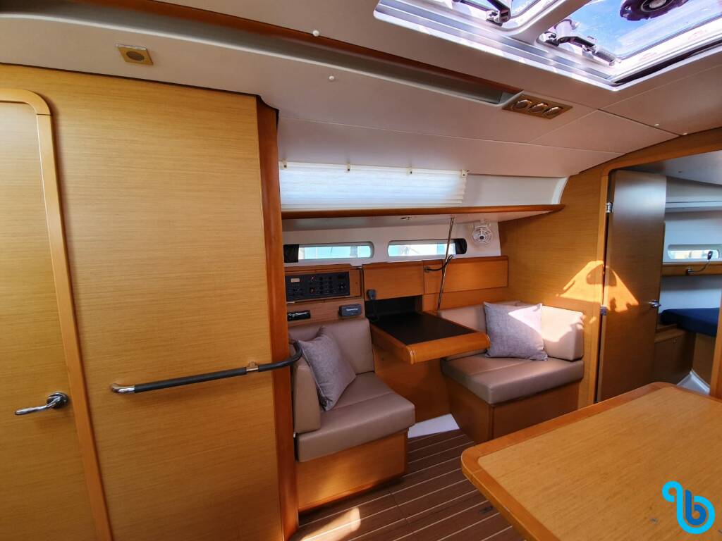 Jeanneau Sun Odyssey 409, T-Punch