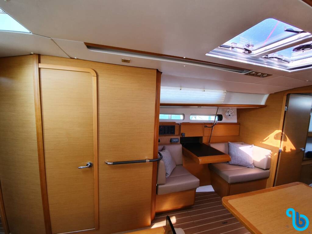 Jeanneau Sun Odyssey 409, T-Punch