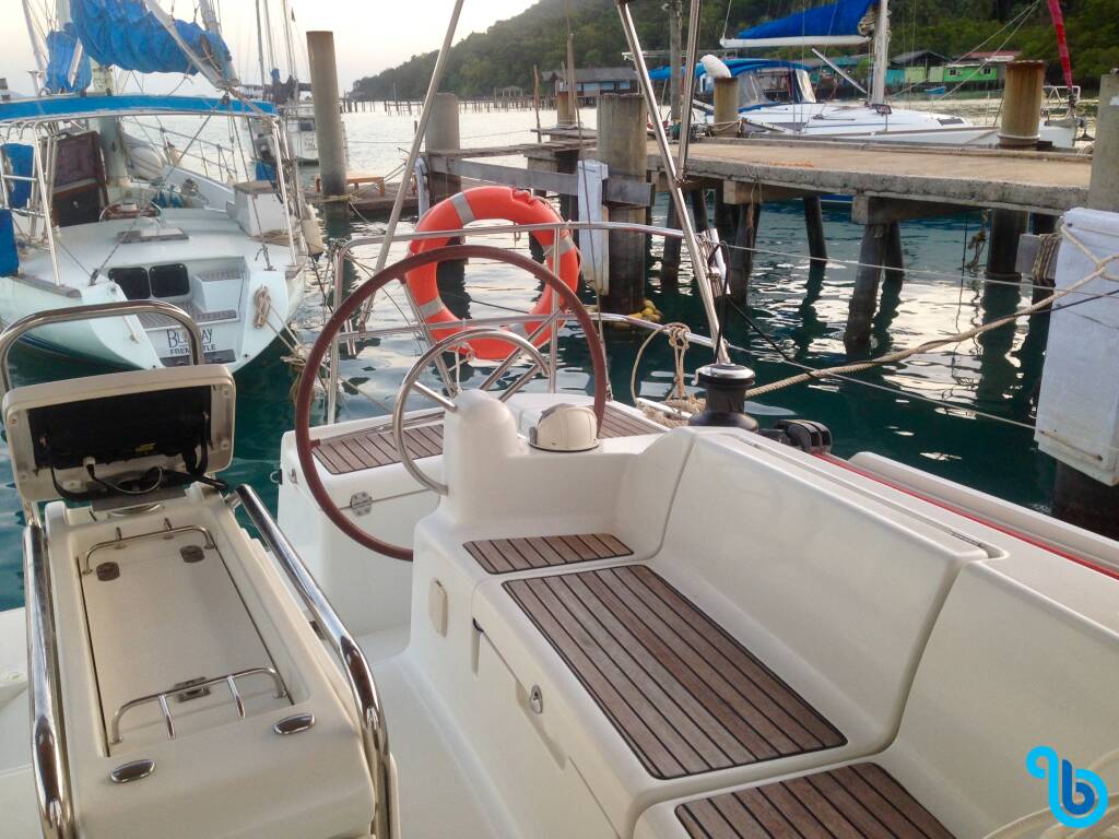 Jeanneau Sun Odyssey 409, Malee