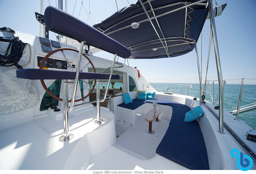 Lagoon 380, WHITE PEARL **