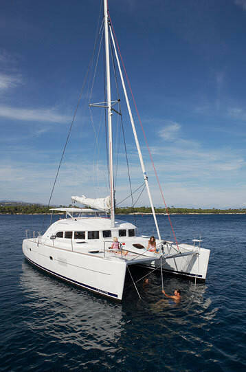 Lagoon 380, WHOOPER