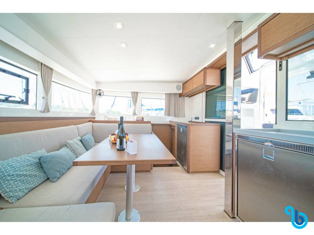 Lagoon 40, 