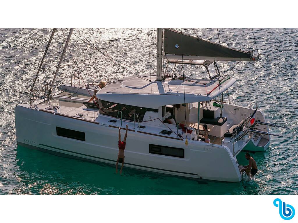 Lagoon 40, Sunrise