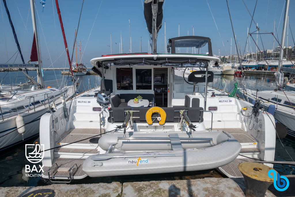 Lagoon 40, Meliti (A/C & Watermaker)