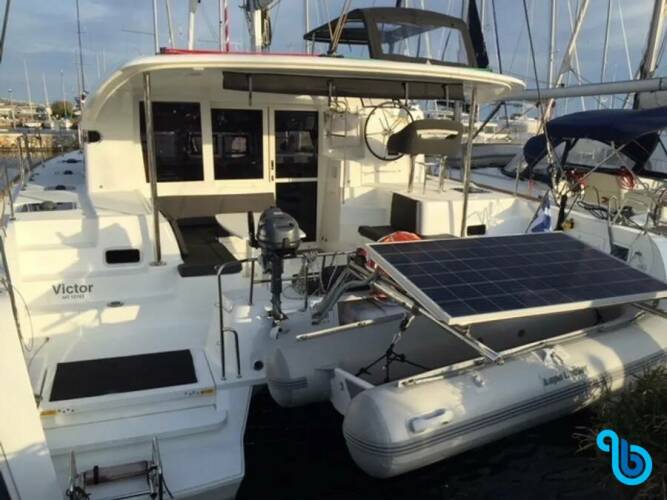 Lagoon 40 VICTOR (Solar Panels, Electric WC, 12 pax, convertible saloon table, 1 SUP free of charge)