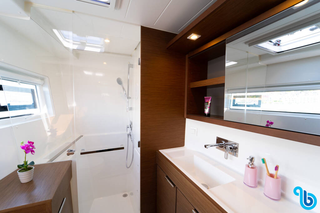 Lagoon 40, 