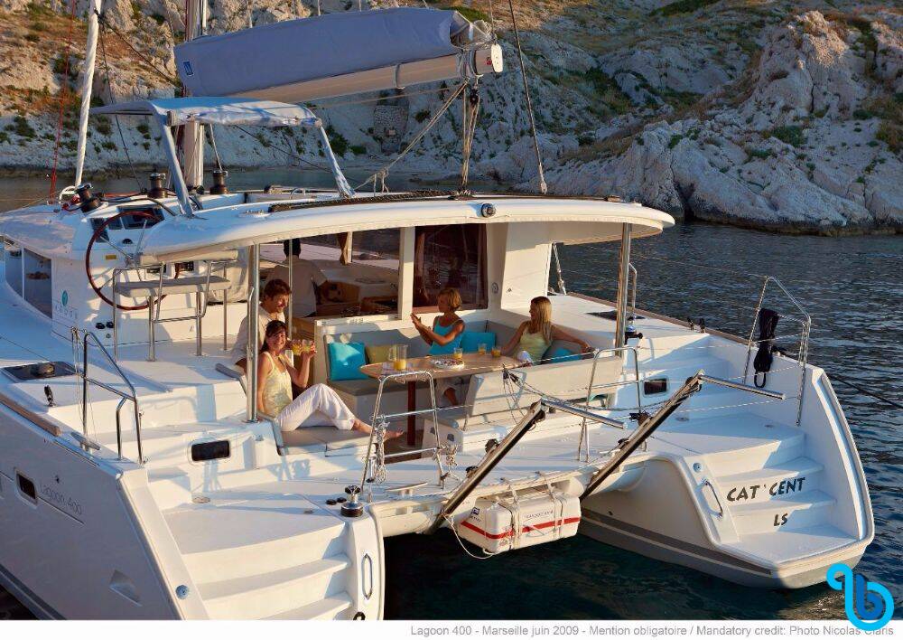 Lagoon 400, ECONOMY