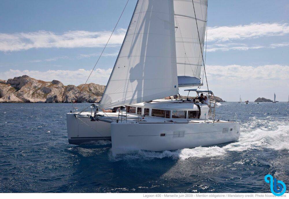 Lagoon 400, ECONOMY